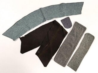 Konvolut Uniformstoff, das Stück Heerestsoff mit den beiden Knopflöchern in den Maßen 8,5 x 30cm