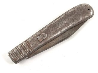 Blechgeprägtes Taschenmesser ohne Hersteller, Zusammengeklappte Länge 11,5cm