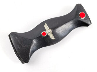 Griffstück für einen SS Dienstdolch, der Adler war mal draussen und wurde eingeklebt.