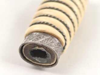 Griffstück mit Ring zum Dolch für Offiziere der Luftwaffe, Der Ring Eisen versilbert