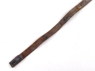 Stahlhelm Kinnriemen Wehrmacht, defekt