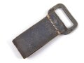 Aufschiebeschlaufe Wehrmacht . Wurde benutzt um z.B. die Feldflasche ans Koppel zu hängen