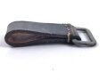 Aufschiebeschlaufe Wehrmacht, datiert 1940 . Wurde benutzt um z.B. die Feldflasche ans Koppel zu hängen