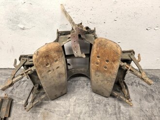 Reichswehr und frühe Wehrmacht, Tragsattel mit zwei anhängenden Kraxen für Gebirgstruppen. Originallack, grob gereinigt