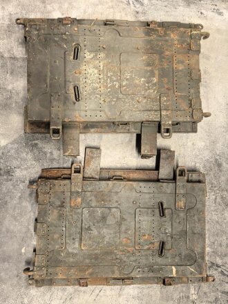 Reichswehr und frühe Wehrmacht, Tragsattel mit zwei anhängenden Kraxen für Gebirgstruppen. Originallack, grob gereinigt