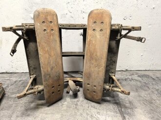 Reichswehr und frühe Wehrmacht, Tragsattel mit zwei anhängenden Kraxen für Gebirgstruppen. Originallack, grob gereinigt