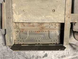 Reichswehr und frühe Wehrmacht, Tragsattel mit zwei anhängenden Kraxen für Gebirgstruppen. Originallack, grob gereinigt