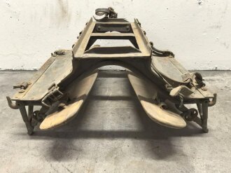 Reichswehr und frühe Wehrmacht, Tragsattel mit zwei anhängenden Kraxen für Gebirgstruppen. Originallack, grob gereinigt