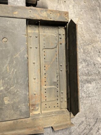 Reichswehr und frühe Wehrmacht, Tragsattel mit zwei anhängenden Kraxen für Gebirgstruppen. Originallack, grob gereinigt