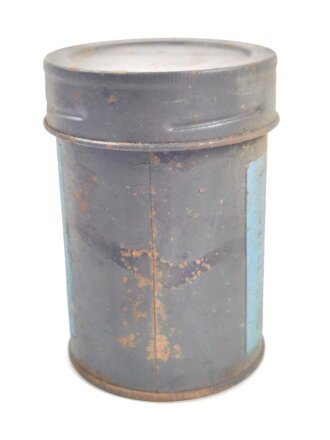 Tier Entgiftungsbüchse 42 der Wehrmacht. Grob gereinigter Speicherfund, datiert 1944