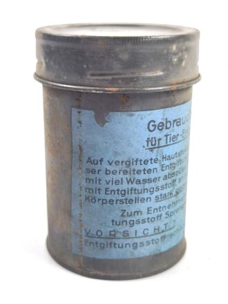 Tier Entgiftungsbüchse 42 der Wehrmacht. Grob gereinigter Speicherfund, datiert 1944