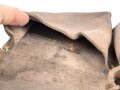 Magazintasche Wehrmacht für 2 Magazine K43 / G43.  Ungereinigt, etwas aus der Form geraten.