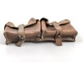 Magazintasche Wehrmacht für 2 Magazine K43 / G43. Hersteller ros 1944. Ungereinigt, etwas aus der Form geraten.