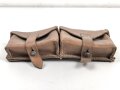 Magazintasche Wehrmacht für 2 Magazine K43 / G43. Hersteller ros 1944. Ungereinigt, etwas aus der Form geraten.