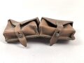 Magazintasche Wehrmacht für 2 Magazine K43 / G43. Hersteller ros 1944. Ungereinigt, etwas aus der Form geraten.