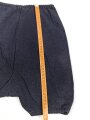 Dunkelblaue, kurze Hose zum Sportanzug der Hitlerjugend. Ungereinigtes Stück