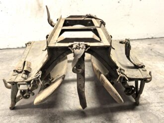 Reichswehr und frühe Wehrmacht, Tragsattel mit zwei anhängenden Kraxen für Gebirgstruppen. Originallack, grob gereinigt