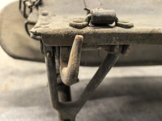 Reichswehr und frühe Wehrmacht, Tragsattel mit zwei anhängenden Kraxen für Gebirgstruppen. Originallack, grob gereinigt