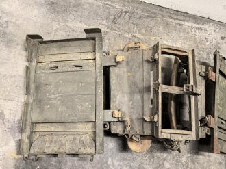 Reichswehr und frühe Wehrmacht, Tragsattel mit zwei anhängenden Kraxen für Gebirgstruppen. Originallack, grob gereinigt