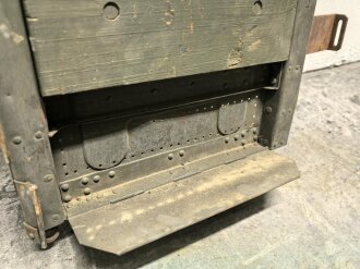 Reichswehr und frühe Wehrmacht, Tragsattel mit zwei anhängenden Kraxen für Gebirgstruppen. Originallack, grob gereinigt