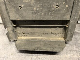 Reichswehr und frühe Wehrmacht, Tragsattel mit zwei anhängenden Kraxen für Gebirgstruppen. Originallack, grob gereinigt