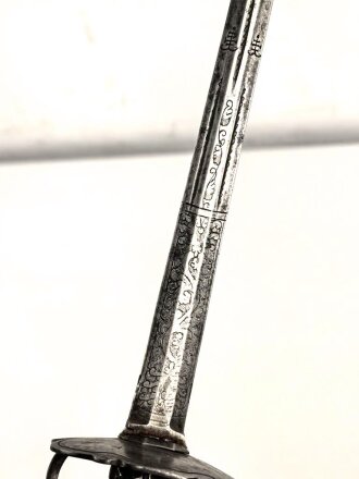 Antiker Degen, wohl um 1700, Eisen, Gesamtlänge 90cm, genaues Alter und Herkunft unbekannt