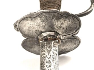 Antiker Degen, wohl um 1700, Eisen, Gesamtlänge 90cm, genaues Alter und Herkunft unbekannt