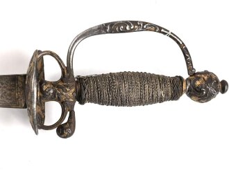 Antiker Degen, wohl um 1700, Eisen, Gesamtlänge etwa 97cm, genaues Alter und Herkunft unbekannt