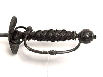 Antiker Degen, wohl um 1700, Eisen, Gesamtlänge etwa 109cm, genaues Alter und Herkunft unbekannt