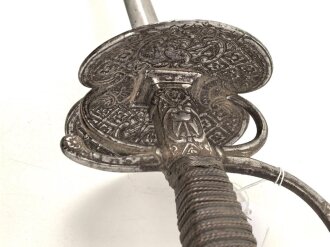 Antiker Degen, wohl um 1700, Eisen, Gesamtlänge etwa 96cm, genaues Alter und Herkunft unbekannt