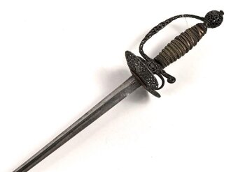 Antiker Degen, wohl um 1700, Eisen, Gesamtlänge etwa 96cm, genaues Alter und Herkunft unbekannt