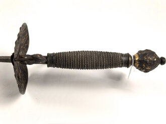 Antiker Degen, wohl um 1700, Eisen, Gesamtlänge etwa 90cm, genaues Alter und Herkunft unbekannt