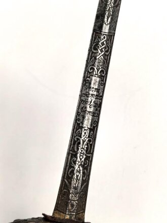 Antiker Degen, wohl um 1700, Eisen, Gesamtlänge etwa 90cm, genaues Alter und Herkunft unbekannt