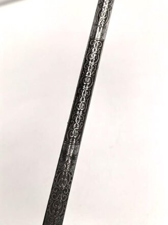 Antiker Degen, wohl um 1700, Eisen, Gesamtlänge etwa 90cm, genaues Alter und Herkunft unbekannt