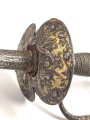 Antiker Degen, wohl um 1700, Eisen, Gesamtlänge etwa 90cm, genaues Alter und Herkunft unbekannt