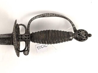 Antiker Degen, wohl um 1700, Eisen, Gesamtlänge etwa 97cm, genaues Alter und Herkunft unbekannt