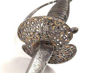 Antiker Degen, wohl um 1700, Eisen, Gesamtlänge etwa 97cm, genaues Alter und Herkunft unbekannt