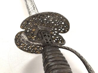 Antiker Degen, wohl um 1700, Eisen, Gesamtlänge etwa 97cm, genaues Alter und Herkunft unbekannt