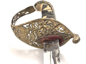Österreich Ungarn k.u.k. Degen für Staatsbeamte Modell 1889. Klinge von Eickhorn Solingen, Griffstück defekt, die Scheide fehlt