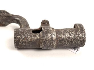 Österreich, Tüllenbajonett Modell 1854 ohne Scheide für die Gewehre Lorenz, Wänzel oder auch bayrisches Podewilsgewehr , Vierkantklinge, Gesamtlänge 56,5 cm, 18,5 Tülleninnendurchmesser, Tüllenlänge 80,5 cm, narbiges Stück, nicht beweglich