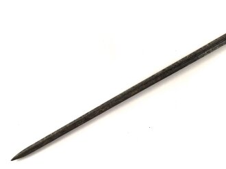 Österreich, Tüllenbajonett Modell 1854 ohne Scheide für die Gewehre Lorenz, Wänzel oder auch bayrisches Podewilsgewehr , Vierkantklinge, Gesamtlänge 56,5 cm, 18,5 Tülleninnendurchmesser, Tüllenlänge 80,5 cm, narbiges Stück, nicht beweglich