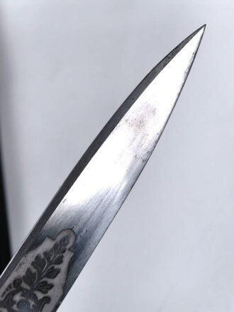 Deutschland nach 1945, Hirschfänger von Eickhorn Solingen. Beidseitig geäzte Klinge mit Widmung von 1961.