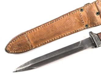 Tschechoslowakei, Bajonett Bodak VZ 1958 in Lederscheide. Gebraucht