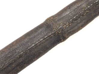 1. Weltkrieg , Scheide für Seitengewehr 98 lang. Leder trocken, auf 52cm geschrumpft