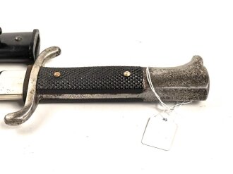 Feuerwehr III.Reich, Extraseitengewehr, nicht aufpflanzbar, Klinge wackelt etwas. Scheide Originallack