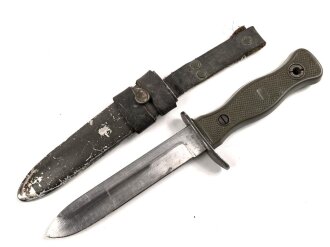 Deutschland nach 1945, Kampfmesser Bundeswehr in der...