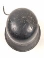 Stahlhelm Luftschutz, Hersteller Q64, Originallack, ungereinigtes Stück ohne emblem