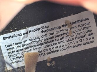 Stahlhelm Bundeswehr mit Flecktarnbezug. Kopfgrösse 57-61, gebraucht