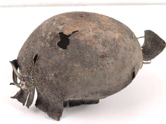U.S. Army 2. Weltkrieg, Stahlhelm M1 , Schlachtfeldfund, ungereinigt