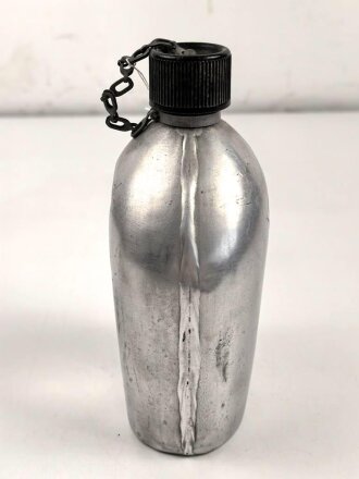 U.S.Army, 1945 dated canteen